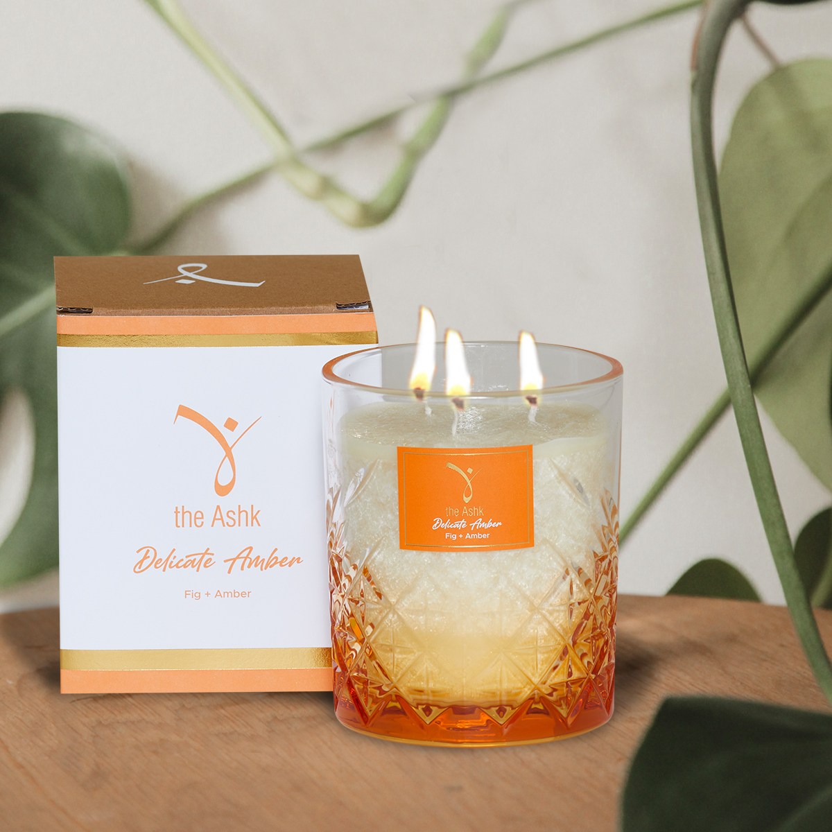 Delicate Amber Candle 300gr - 5